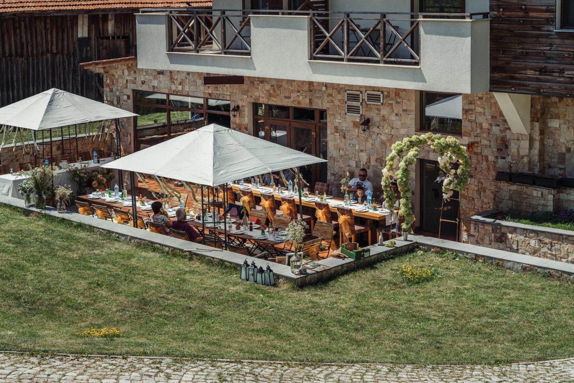 Trigrad Hotel Екстер'єр фото