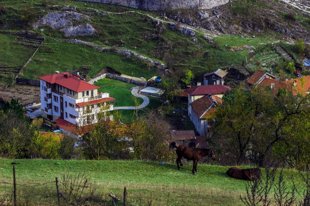 Trigrad Hotel Екстер'єр фото