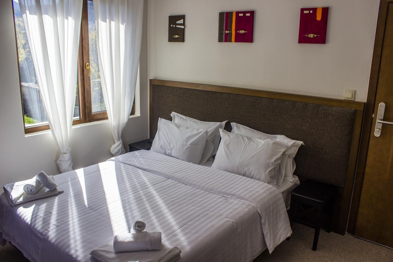 Trigrad Hotel Екстер'єр фото