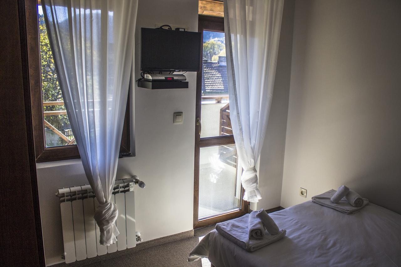 Trigrad Hotel Екстер'єр фото