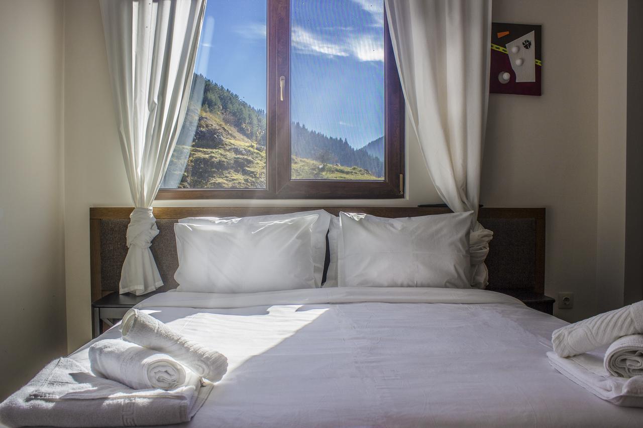 Trigrad Hotel Екстер'єр фото